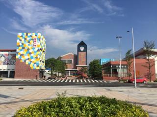 �����У������ƽ�����ҵ��չ����ս�� ����ʵ�徭�ø�������չ