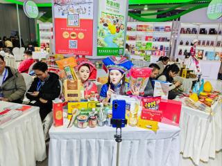 ����Ʒ���硱�������� ��Ʒ�����ҫ�����ǡ�